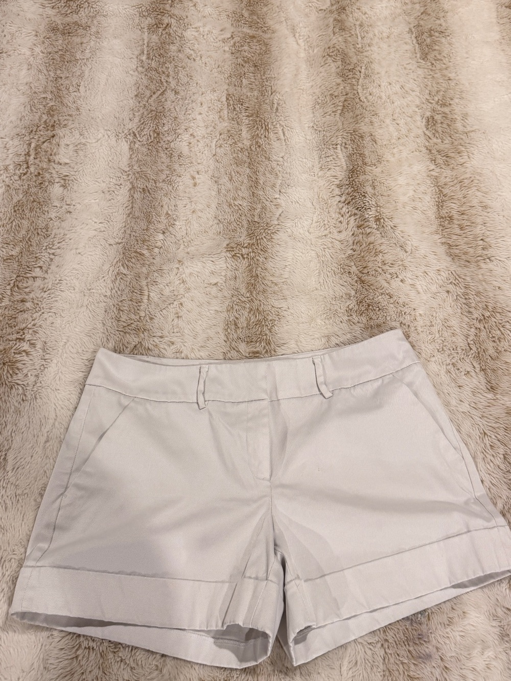 7th Avenue New York & Company White Cuffed Chino Shorts Women’s Size 10